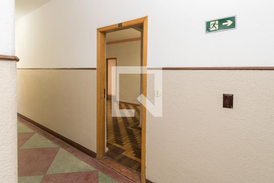 Área comum - Entrada do Imóvel de apartamento para alugar com 1 quarto, 39m² em Bonsucesso, Rio de Janeiro