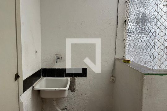 Área de Serviço de apartamento para alugar com 2 quartos, 95m² em Água Branca, São Paulo