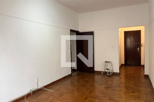 Sala de apartamento para alugar com 2 quartos, 95m² em Água Branca, São Paulo