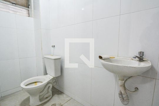 Banheiro de apartamento para alugar com 2 quartos, 49m² em Centro, Santo André