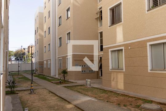 Área comum de apartamento para alugar com 2 quartos, 52m² em Camargos, Belo Horizonte