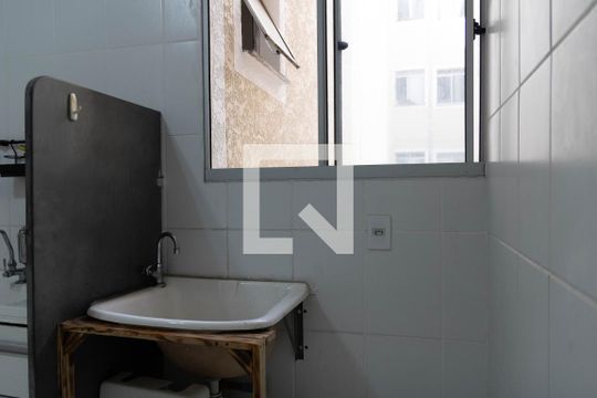 Tanque de apartamento para alugar com 2 quartos, 52m² em Camargos, Belo Horizonte