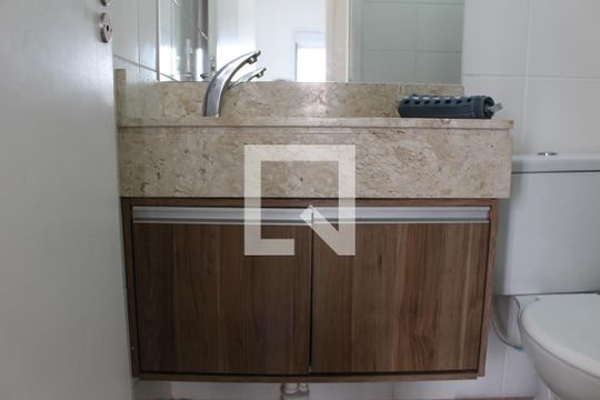 Banheiro de apartamento à venda com 2 quartos, 55m² em Vila California, São Paulo