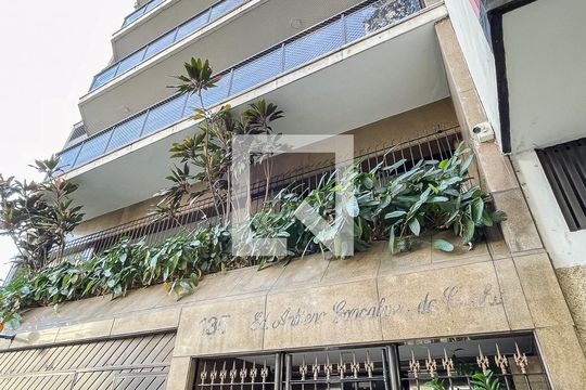 Fachada de apartamento para alugar com 4 quartos, 176m² em Tijuca, Rio de Janeiro