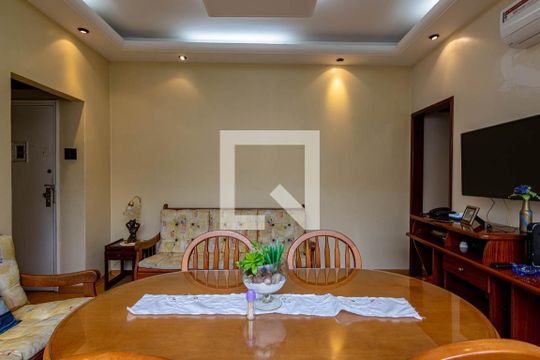 Sala de apartamento à venda com 2 quartos, 63m² em Grajaú, Rio de Janeiro