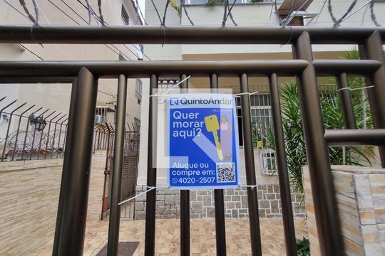 Fachada Placa de apartamento à venda com 2 quartos, 63m² em Grajaú, Rio de Janeiro
