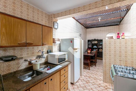 Cozinha de casa à venda com 4 quartos, 360m² em Camargos, Belo Horizonte