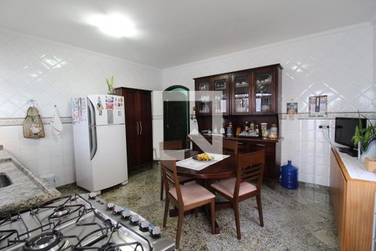Cozinha de casa à venda com 5 quartos, 194m² em Água Rasa, São Paulo