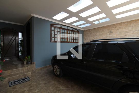 Garagem de casa à venda com 5 quartos, 194m² em Água Rasa, São Paulo