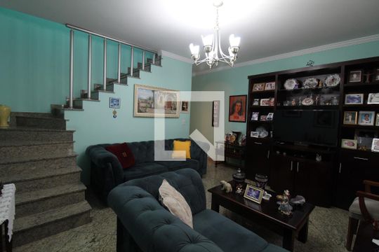 Casa à venda com 5 quartos, 194m² em Água Rasa, São Paulo