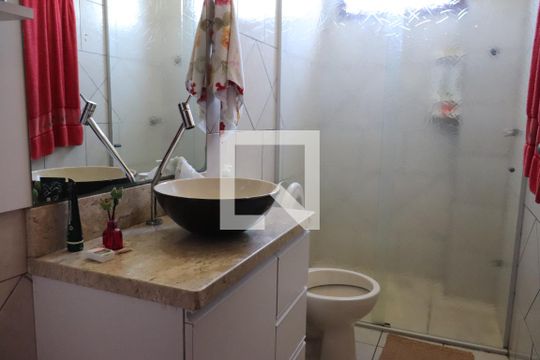 Banheiro de apartamento para alugar com 1 quarto, 71m² em Vicentina, São Leopoldo