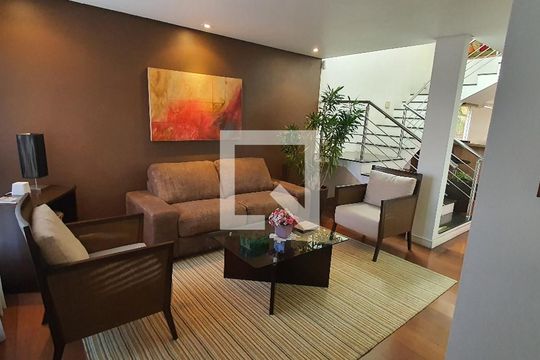 Sala de Estar de casa à venda com 4 quartos, 350m² em Santo Amaro, São Paulo