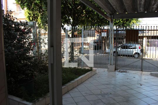 Garagem de casa à venda com 2 quartos, 375m² em São Lucas, São Paulo