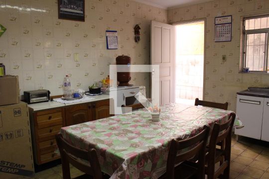 Cozinha de casa à venda com 2 quartos, 375m² em São Lucas, São Paulo