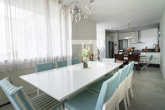 Cozinha de casa de condomínio à venda com 4 quartos, 520m² em São Francisco, Niterói