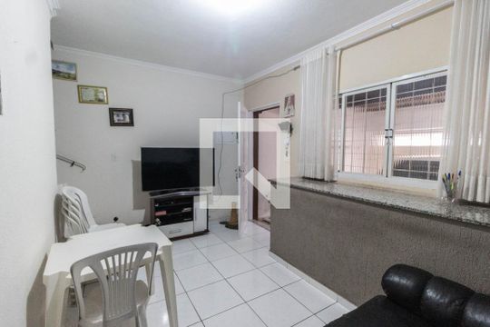 Casa à venda com 3 quartos, 108m² em Vila Mazzei, São Paulo