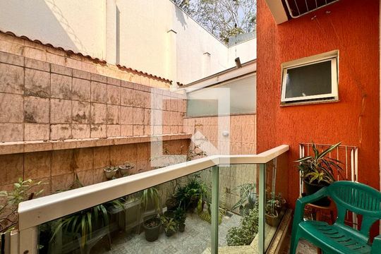 Quintal de apartamento à venda com 3 quartos, 90m² em Vila Principe de Gales, Santo André