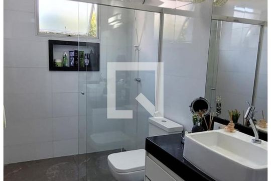 Banheiro de apartamento à venda com 4 quartos, 166m² em Santo Antônio, Belo Horizonte