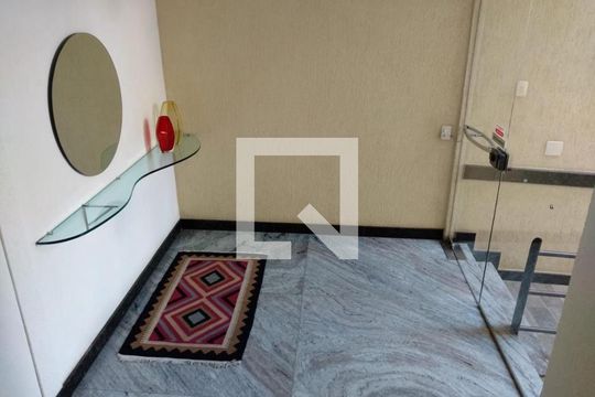 hall de entrada de apartamento à venda com 4 quartos, 166m² em Santo Antônio, Belo Horizonte