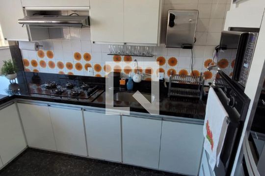 cozinha de apartamento à venda com 4 quartos, 166m² em Santo Antônio, Belo Horizonte