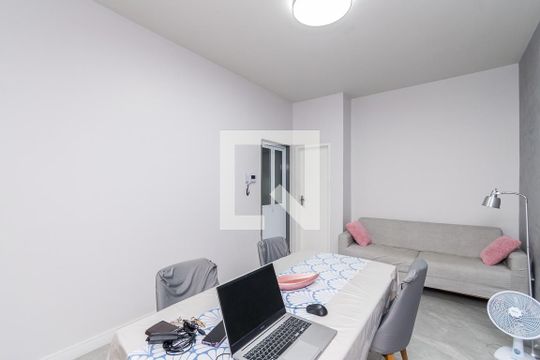 Sala de casa à venda com 3 quartos, 390m² em Penha, Rio de Janeiro