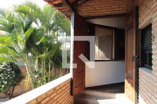Varanda das Suites 1 e 2 de casa à venda com 5 quartos, 315m² em Santa Amelia, Belo Horizonte