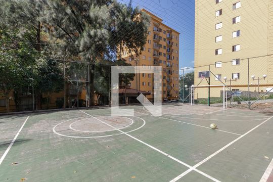 Quadra de apartamento para alugar com 3 quartos, 62m² em Vila das Belezas, São Paulo