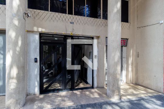 Fachada de apartamento à venda com 2 quartos, 58m² em Brás, São Paulo