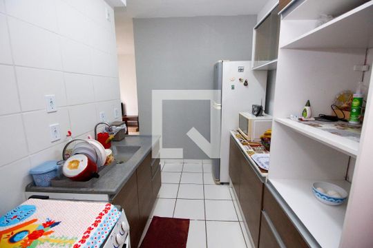 Cozinha de apartamento à venda com 2 quartos, 47m² em Jardim Monte Alegre, Taboão da Serra