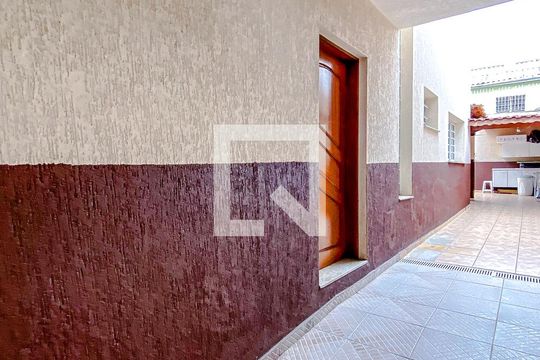 Área externa de casa à venda com 2 quartos, 70m² em Vila Invernada, São Paulo