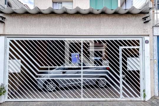 Fachada de casa à venda com 2 quartos, 70m² em Vila Invernada, São Paulo