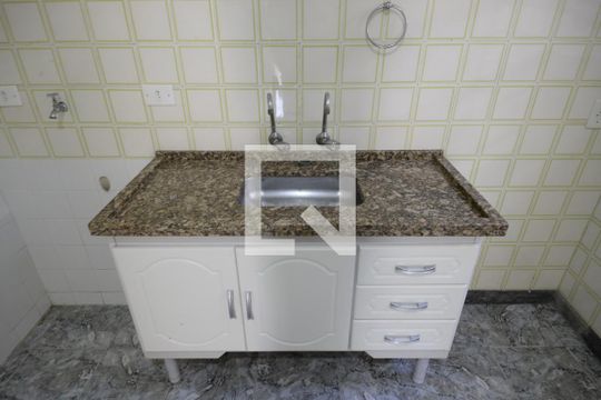 Kitnet 1 de casa à venda com 8 quartos, 430m² em Cambuci, São Paulo