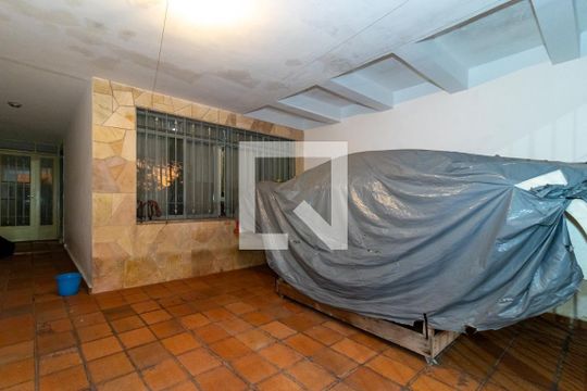 Garagem de casa à venda com 3 quartos, 154m² em Parque Pinheiros, Taboão da Serra