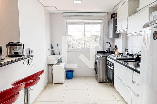 Cozinha de apartamento para alugar com 2 quartos, 53m² em Vila Alto de Santo Andre, Santo André