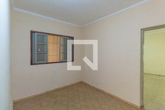 Quarto 1 de casa para alugar com 4 quartos, 239m² em Vila Nhocuné, São Paulo