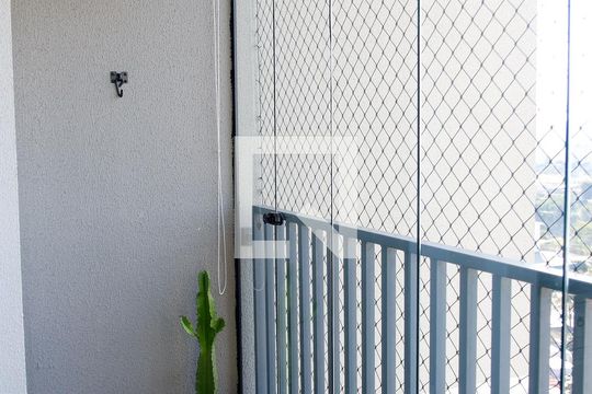 Sacada de apartamento à venda com 2 quartos, 52m² em Centro, Osasco
