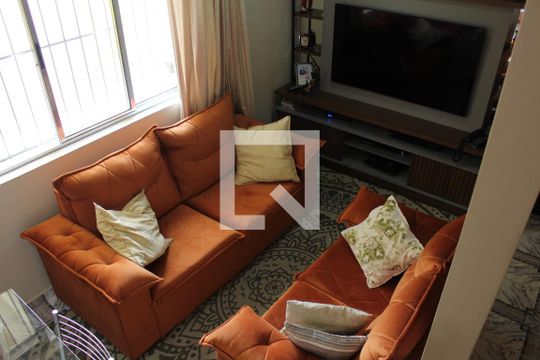 Sala de casa à venda com 3 quartos, 120m² em Vila Cleonice, São Paulo