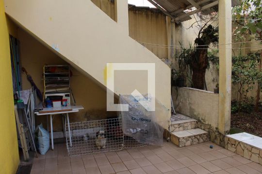 Área de Serviço de casa à venda com 3 quartos, 120m² em Vila Cleonice, São Paulo