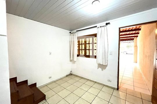 Sala de casa à venda com 2 quartos, 128m² em Vila Guarani (zona Sul), São Paulo