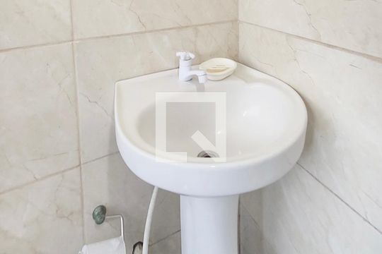 Banheiro de casa para alugar com 1 quarto, 78m² em Canudos, Novo Hamburgo