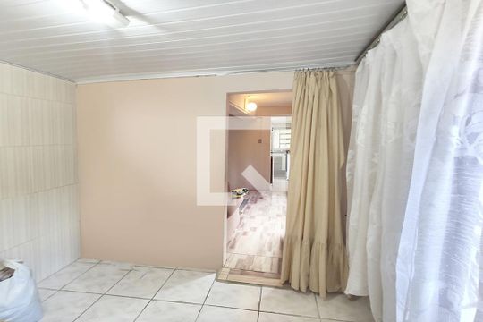 Quarto de casa para alugar com 1 quarto, 78m² em Canudos, Novo Hamburgo