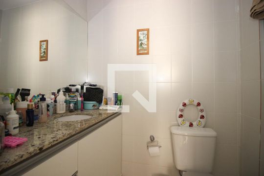 Banheiro da Suíte 1 de apartamento para alugar com 2 quartos, 74m² em Norte (águas Claras), Brasília