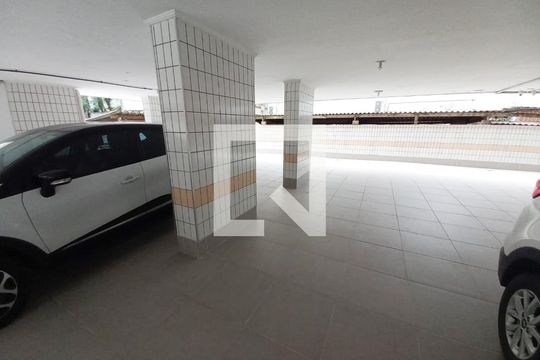 Garagem de apartamento para alugar com 2 quartos, 80m² em Itararé, São Vicente