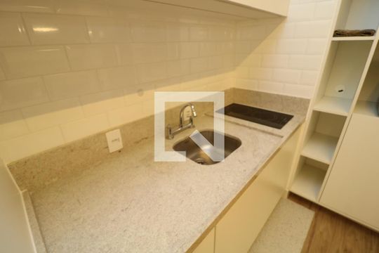 Cozinha de kitnet/studio para alugar com 1 quarto, 37m² em Jardim Independência (são Paulo), São Paulo