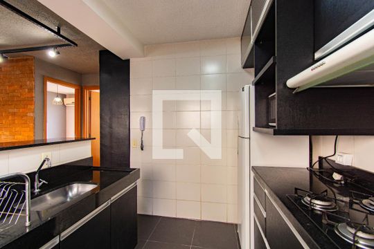 Cozinha de apartamento à venda com 2 quartos, 42m² em São José, Canoas