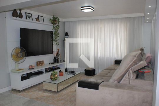 Casa à venda com 3 quartos, 255m² em Vila Rosália, Guarulhos