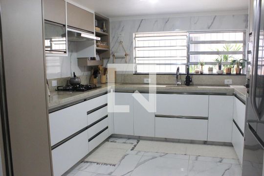 Cozinha de casa à venda com 3 quartos, 255m² em Vila Rosália, Guarulhos