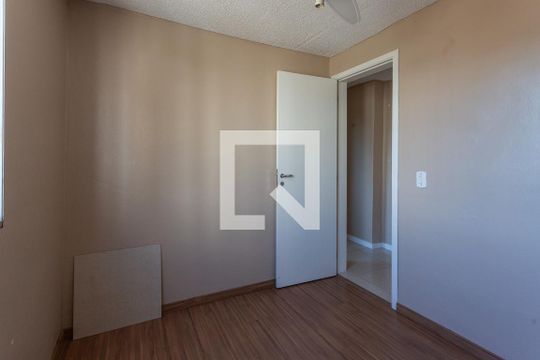 Quarto 1 de apartamento para alugar com 2 quartos, 38m² em Jardim Dona Leopoldina, Porto Alegre