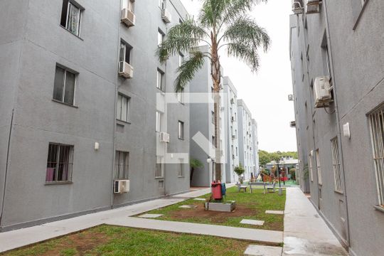 Fachada do Prédio de apartamento para alugar com 2 quartos, 38m² em Jardim Dona Leopoldina, Porto Alegre
