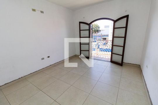 Quarto 2 de casa para alugar com 2 quartos, 100m² em Jardim Santa Maria, São Paulo